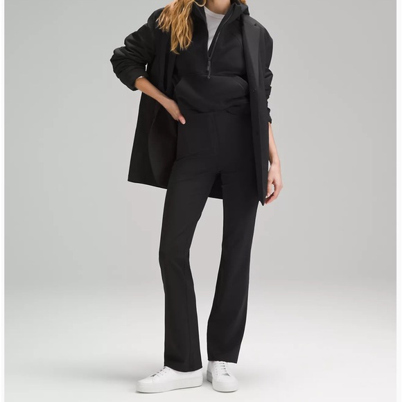 Smooth Fit Pull-On High-Rise Pant
Regular - Picture 2 of 7